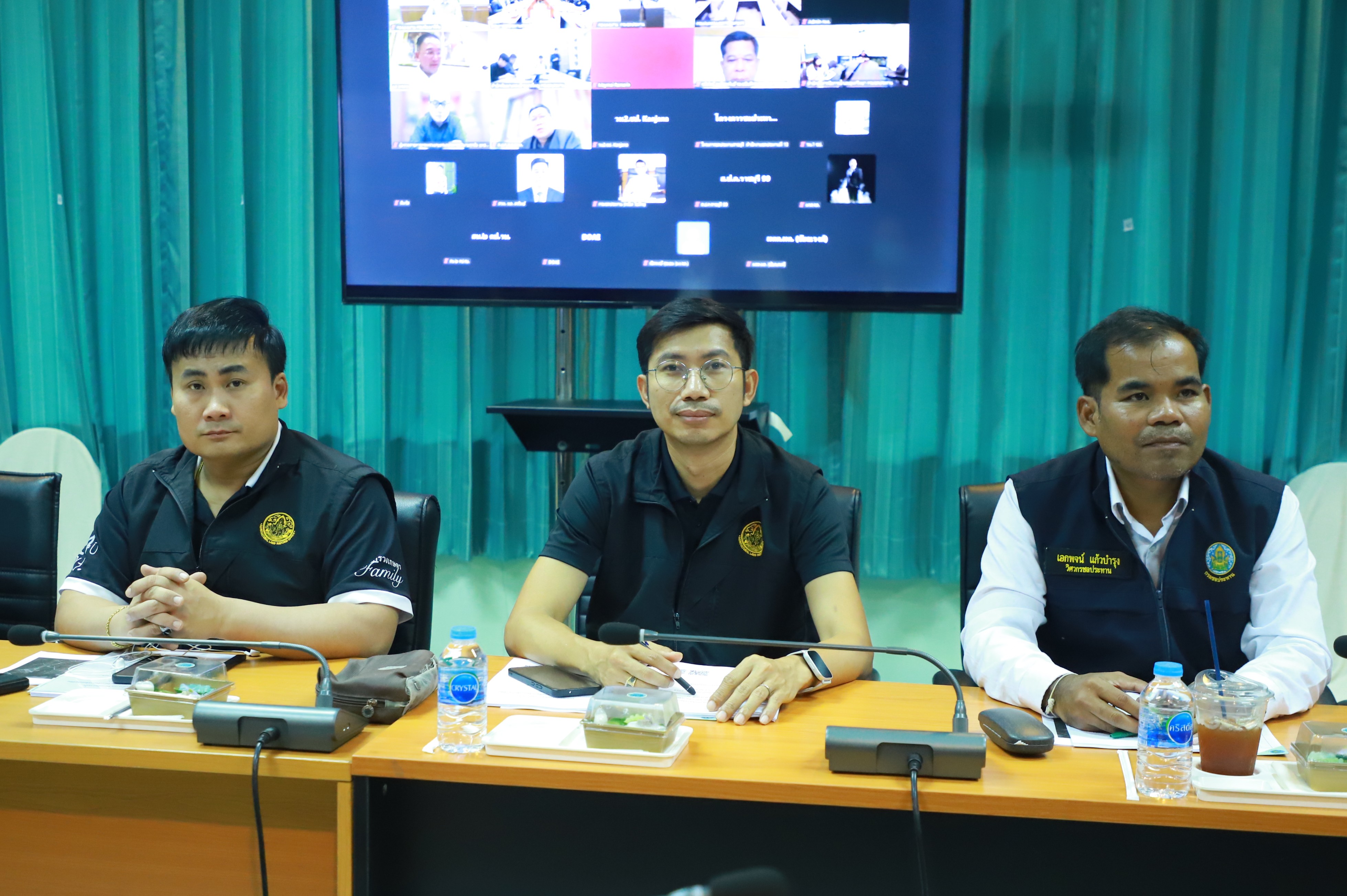 title - ส.ป.ก. ร่วมประชุมคณะทำงานที่ 3 เดินหน้าปั้น “รางบัวโมเดล” สู่ต้นแบบเมืองเกษตรนวัตกรรมครบวงจร พร้อมลุยพื้นที่รับฟังปัญหาเกษตรกรราชบุรี